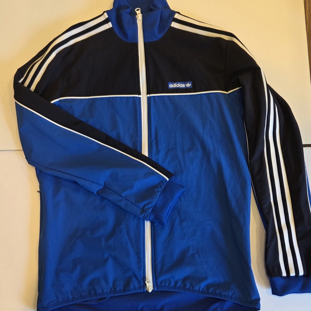 Adidas Men's Blue and Black Windbreaker